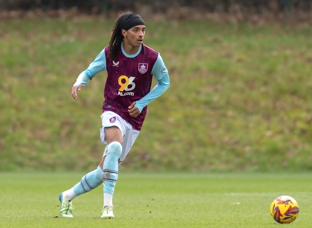 Tredje mittbacken som värvas in på kort tid