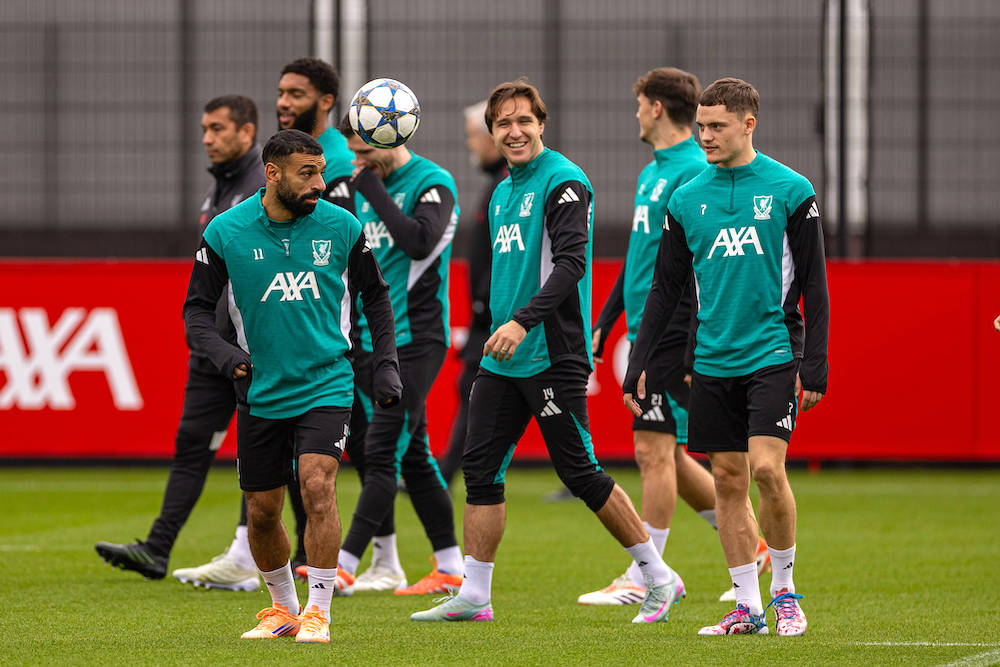 📹 Här kan du följa öppna träningen och presskonferensen