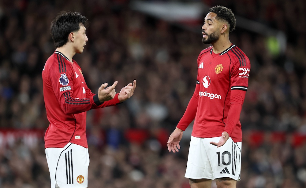 United har också skadeproblem inför söndag