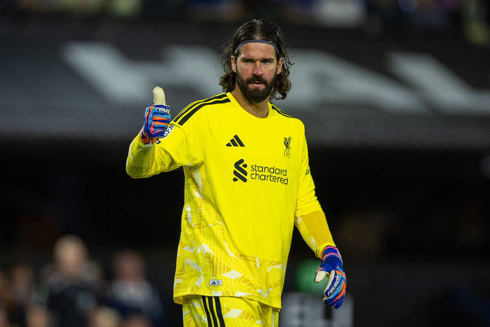 Alisson ensam fyra i "clean sheet"-toppen