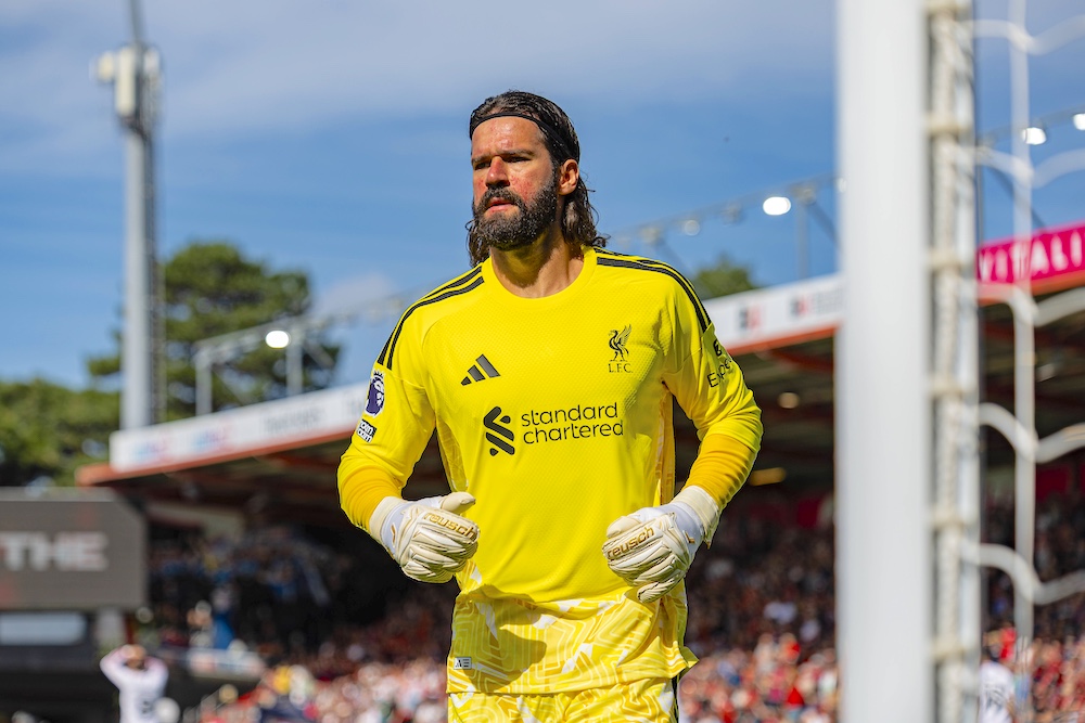Ännu inga kontraktssamtal med Alisson