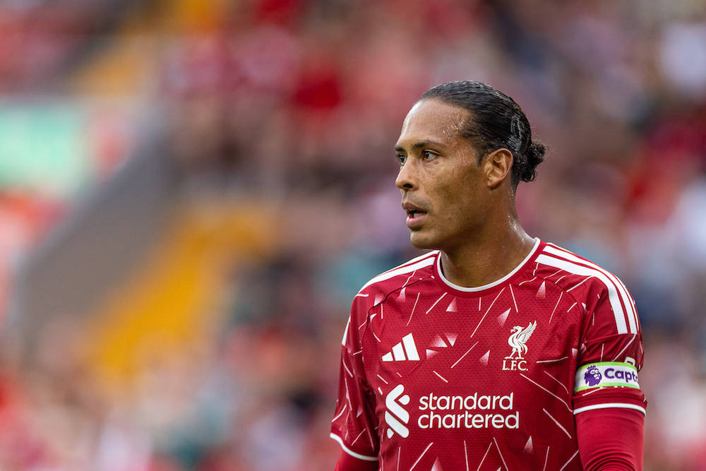 Van Dijk tar kontraktssituationen med ro